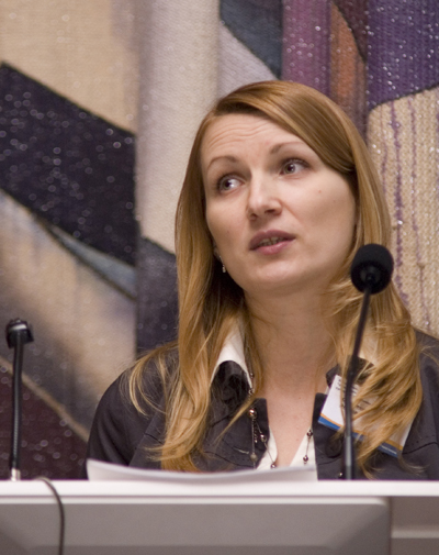 Эльвира Станкевич выступает на конференции Аквариум как средство познания мира