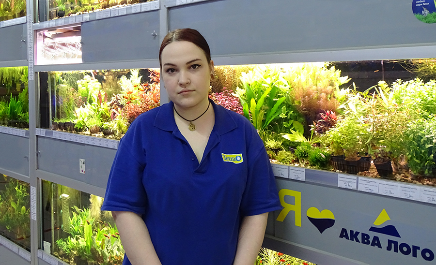 Ирина Петрова -  старший продавец-консультант супермаркета Аква Лого - Университет