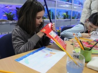 Арина Задорожная выполнила свой рисунок в смешанной технике: красками и карандашами. Посмотреть рисунок Арины