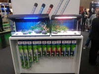 Освещение Juwel было представлено в основном LED-светильниками, которые отличаются высокой светоотдачей, экономичностью и надежностью Освещение Juwel было представлено в основном LED-светильниками, которые отличаются высокой светоотдачей, экономичностью и надежностью