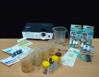 Аквариумная химия прошла испытание непосредственно на семинаре. Было проведено тестирование воды и по вложенным в упаковку производителем таблицам оценены результаты