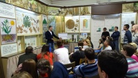 Компания Tetra провела в рамках конференции мастер-класс с запуском и оформлением аквариума, по окончанию которого прошел розыгрыш призов: семья Смирновых получила аквариум в Подарок, а другие участники приятные призы Компания Tetra провела в рамках конференции мастер-класс с запуском и оформлением аквариума, по окончанию которого прошел розыгрыш призов: семья Смирновых получила аквариум в Подарок, а другие участники приятные призы